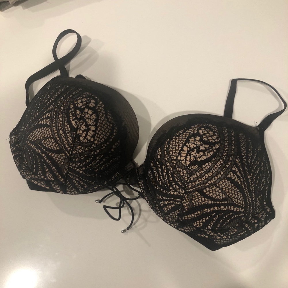 Victoria’s Secret Very Sexy Push Up Lace Bra